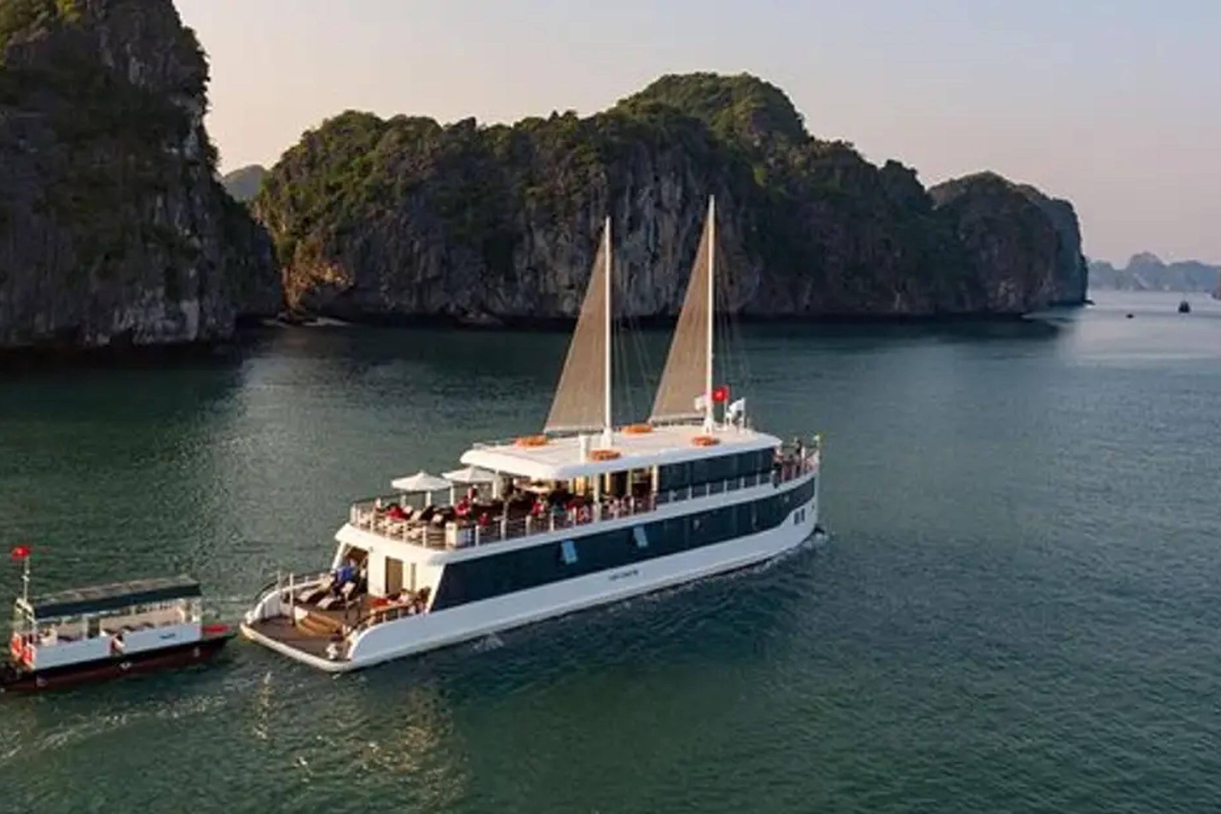 The Catamaran - Luxury Full Day Cruise To Halong Bay & Lan Ha Bay